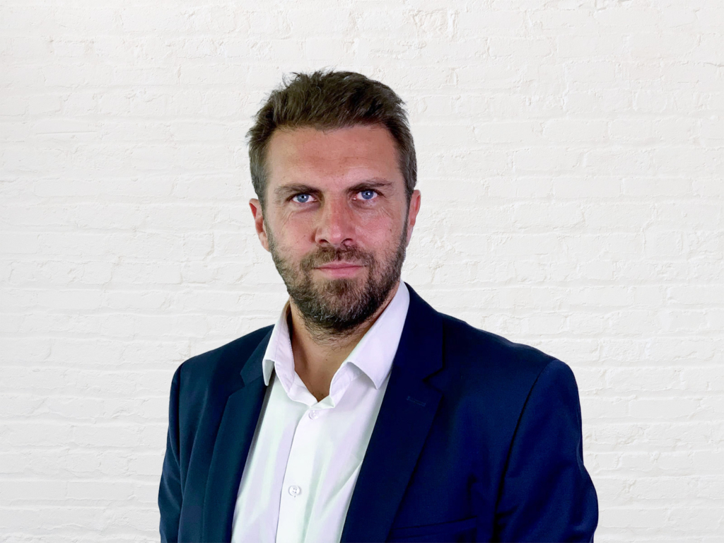 Bartosz Dębski  z kancelarii prawnej DFR Legal